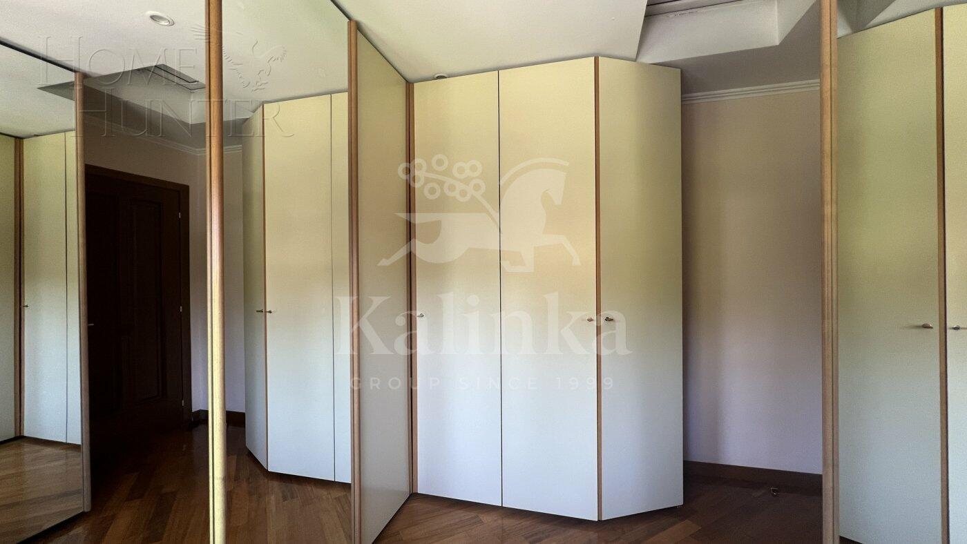 2-этажный коттедж 550 м² с отделкой