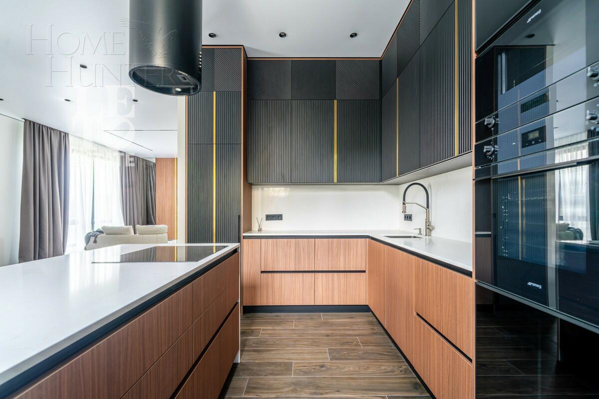 2-этажный коттедж 261 м² с отделкой