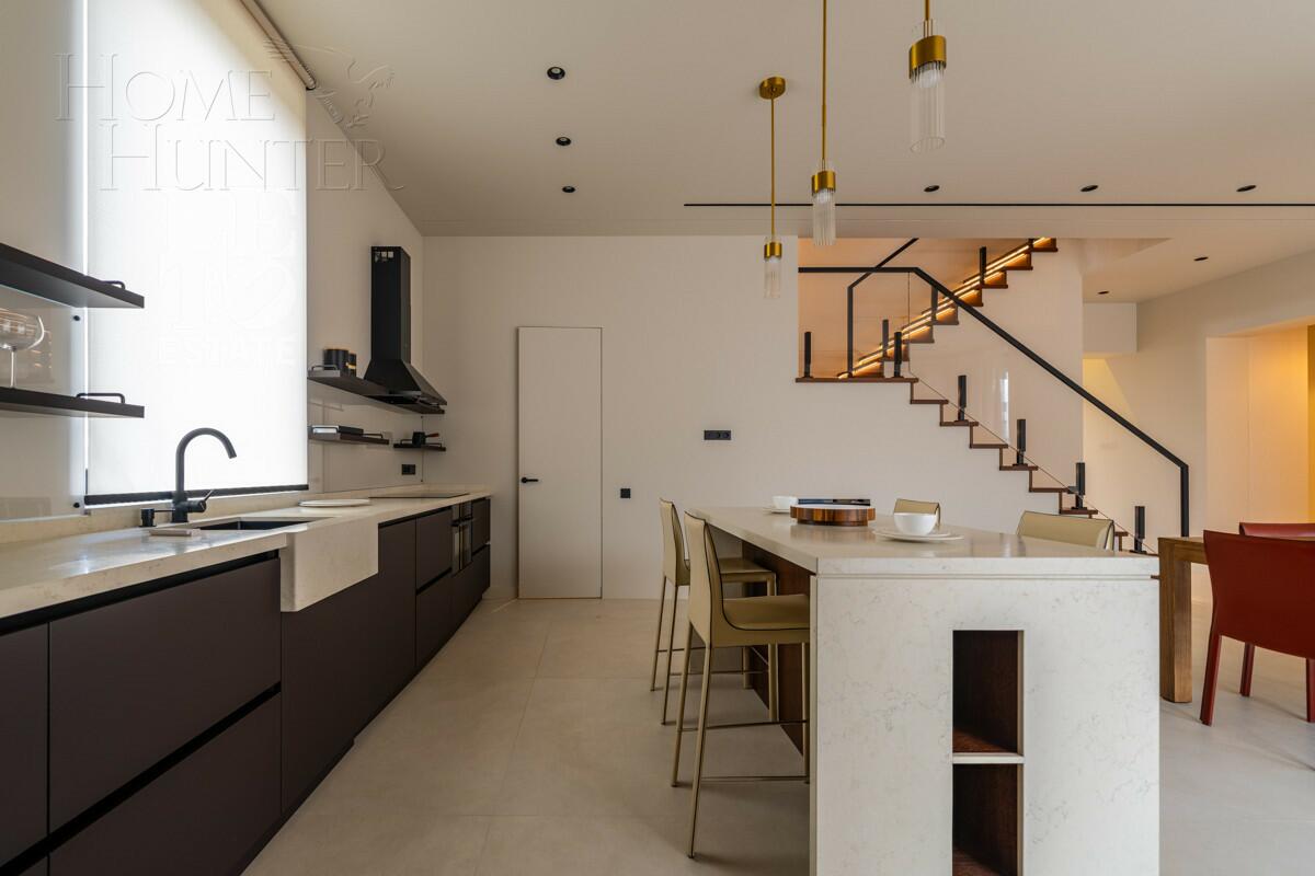 2-этажный коттедж 455 м² с отделкой