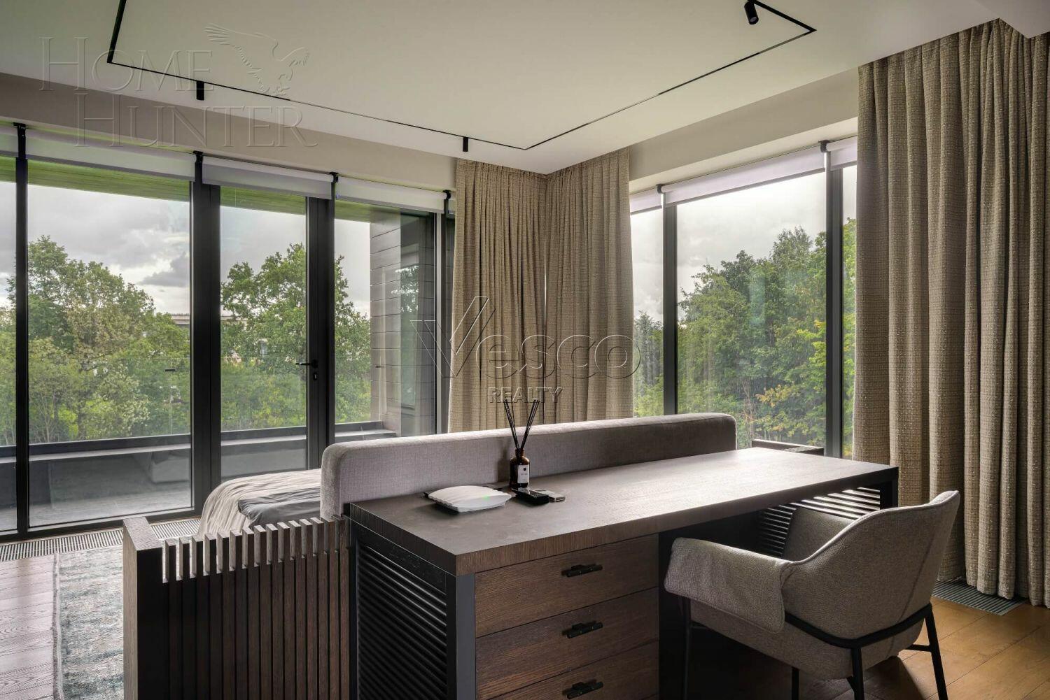 3-этажный коттедж 2 150 м² с отделкой