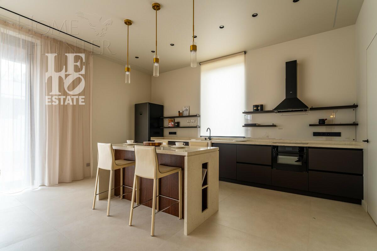 2-этажный коттедж 455 м² с отделкой