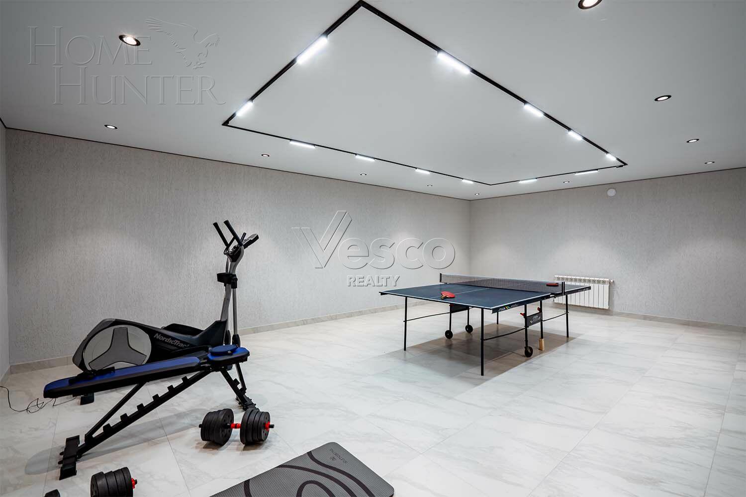 2-этажный коттедж 440 м² с отделкой