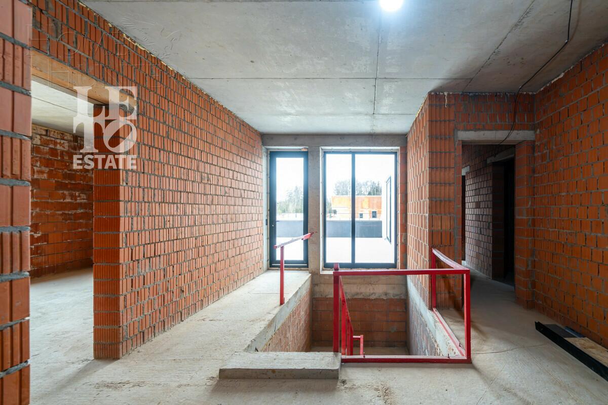 2-этажный коттедж 547 м² без отделки