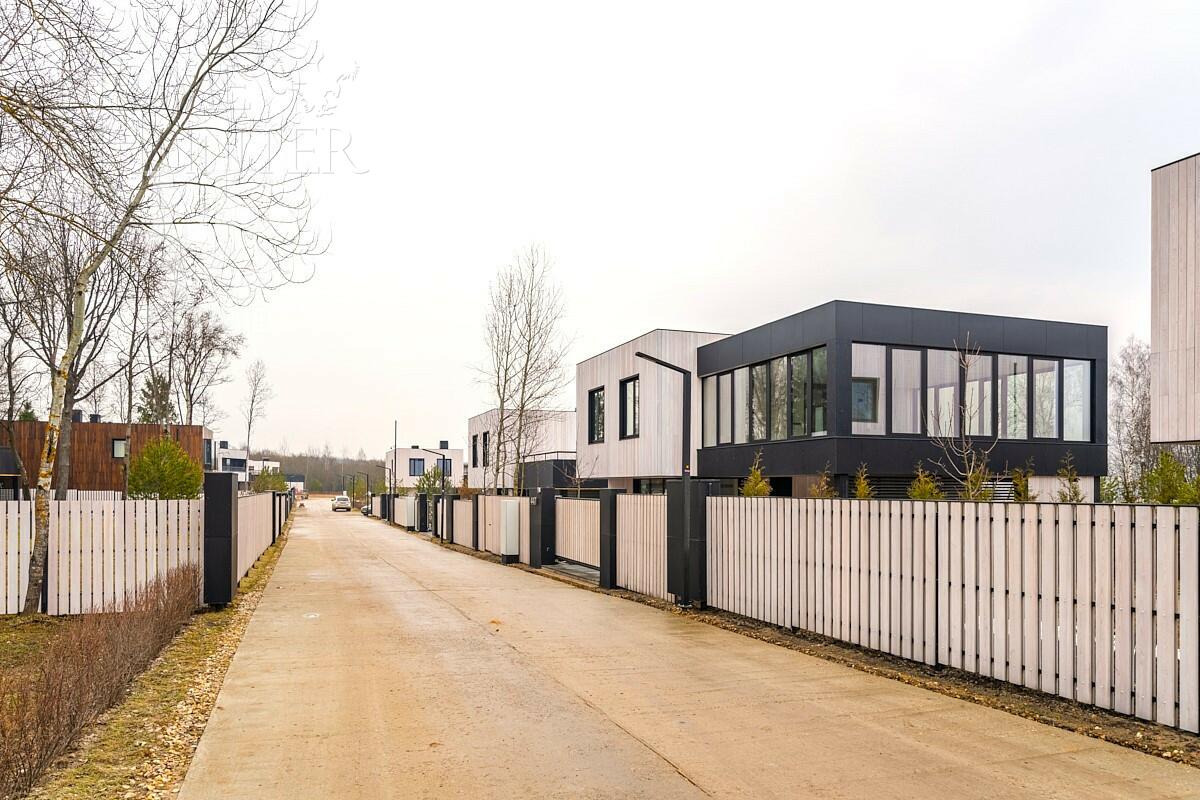 2-этажный коттедж 547 м² без отделки