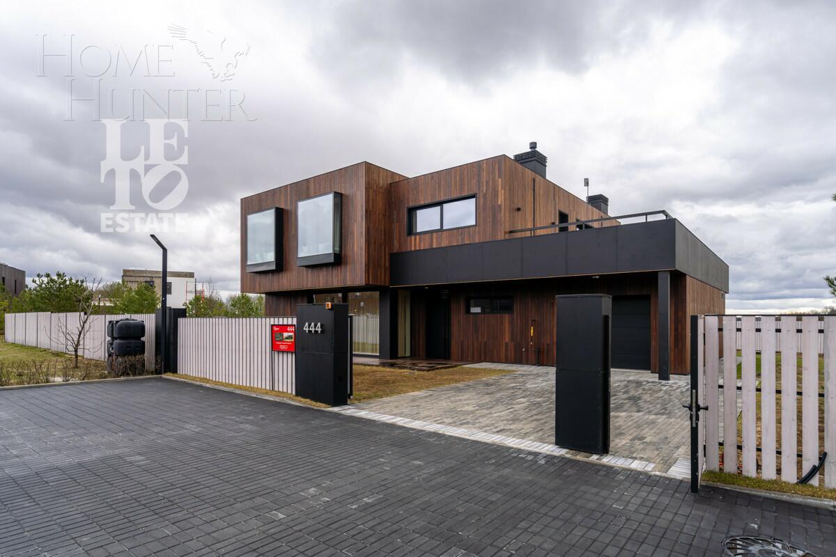 2-этажный коттедж 455 м² с отделкой