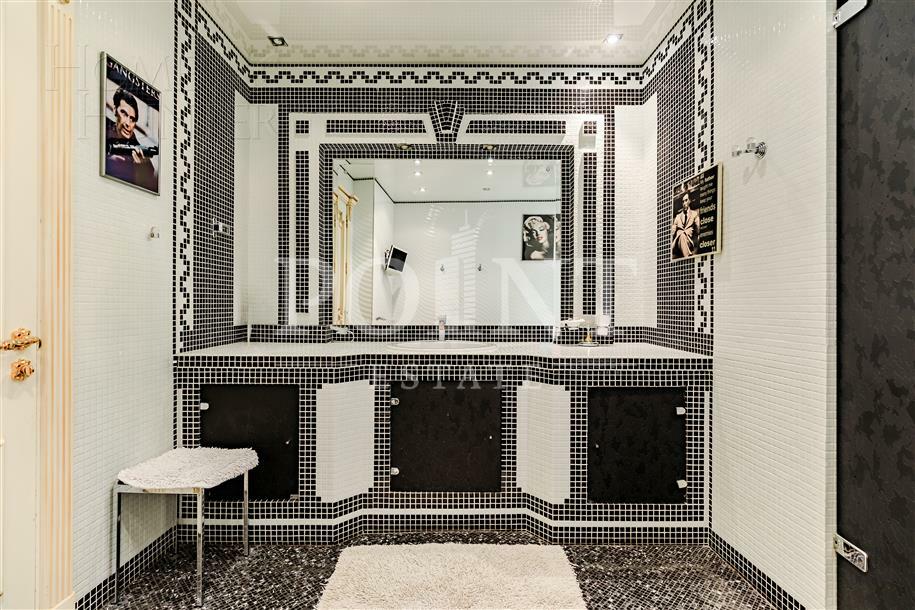 4-КОМН. КВАРТИРА С ОТДЕЛКОЙ 200 М² НА 9 ЭТАЖЕ