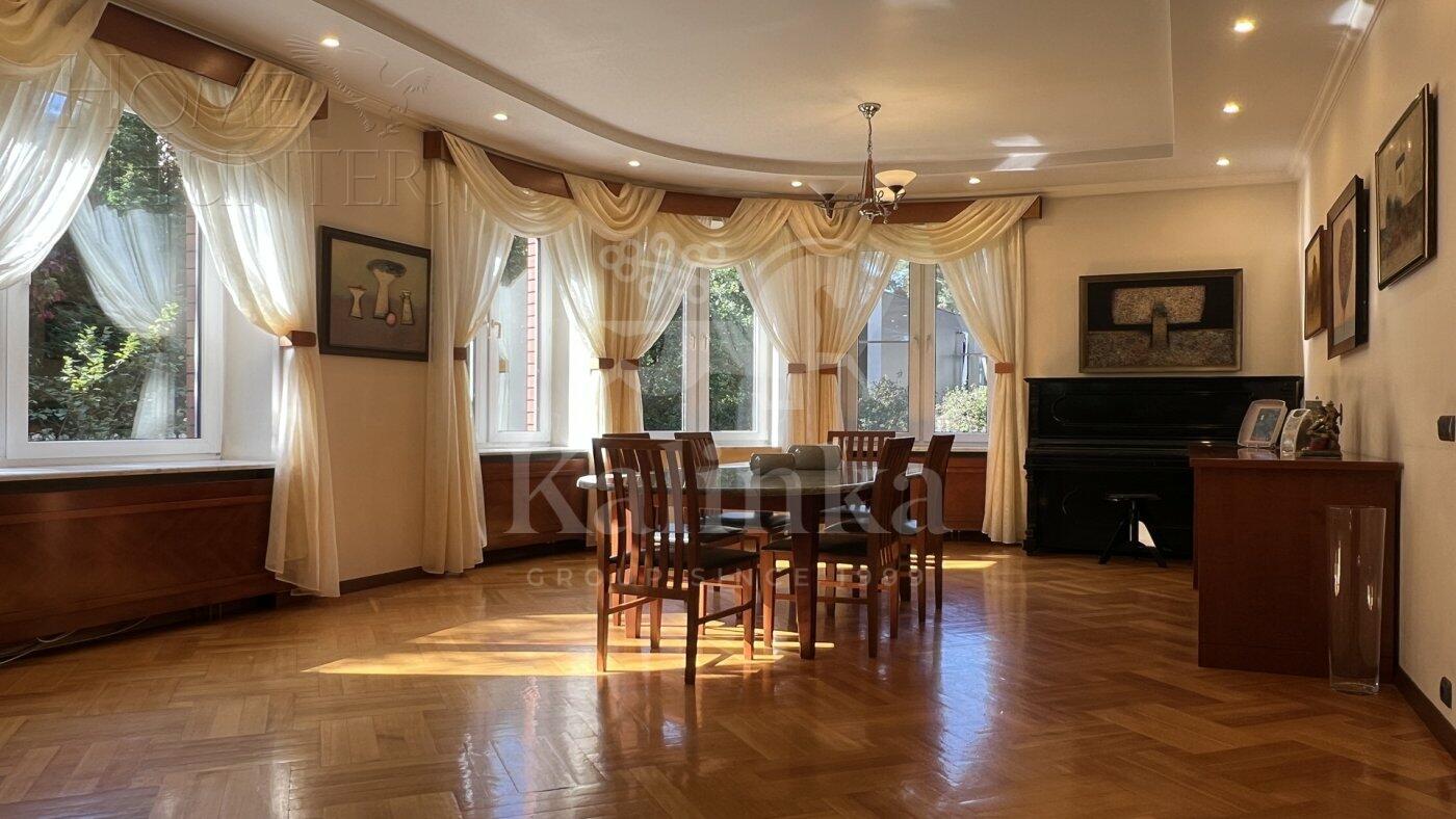 2-этажный коттедж 550 м² с отделкой