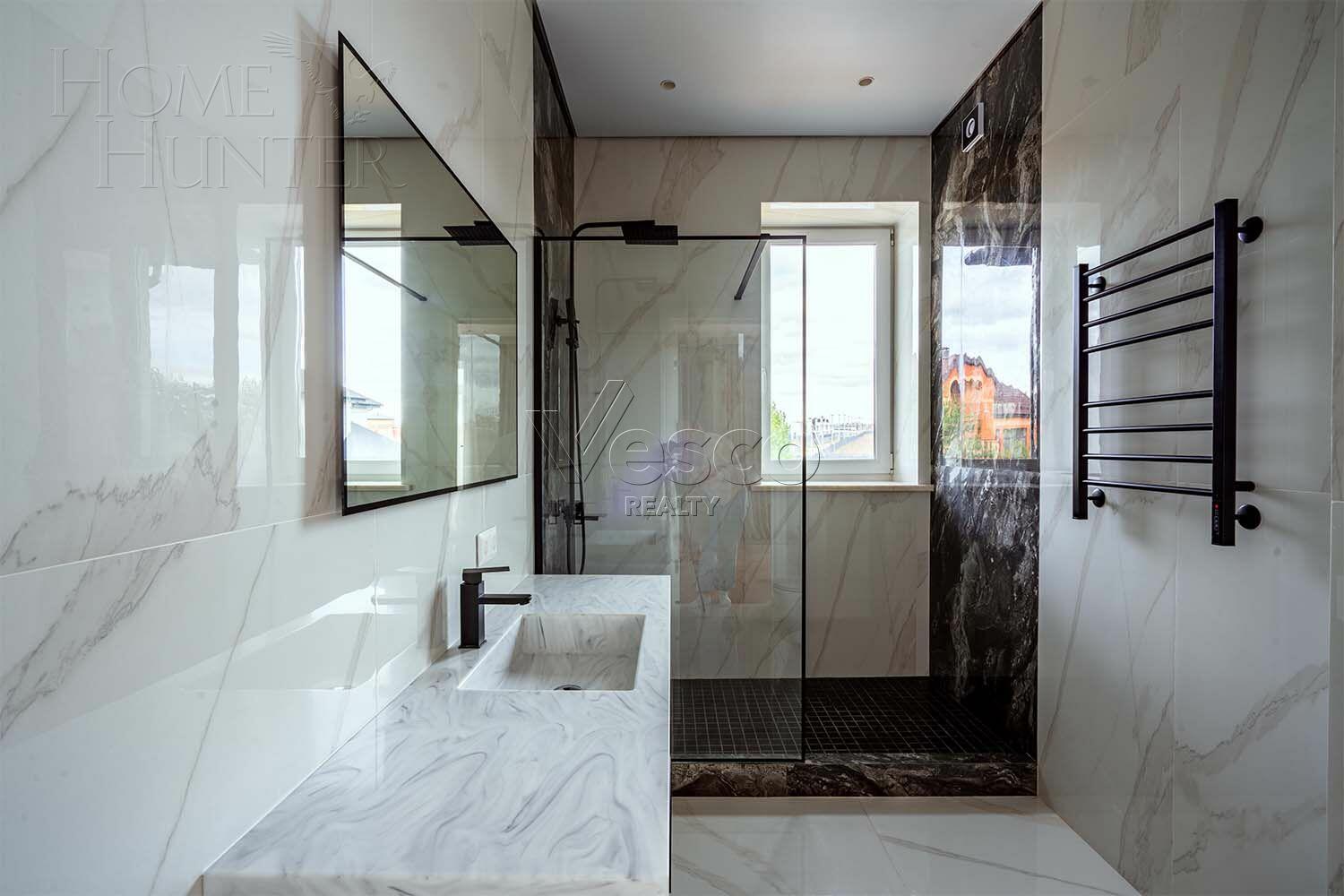 2-этажный коттедж 440 м² с отделкой