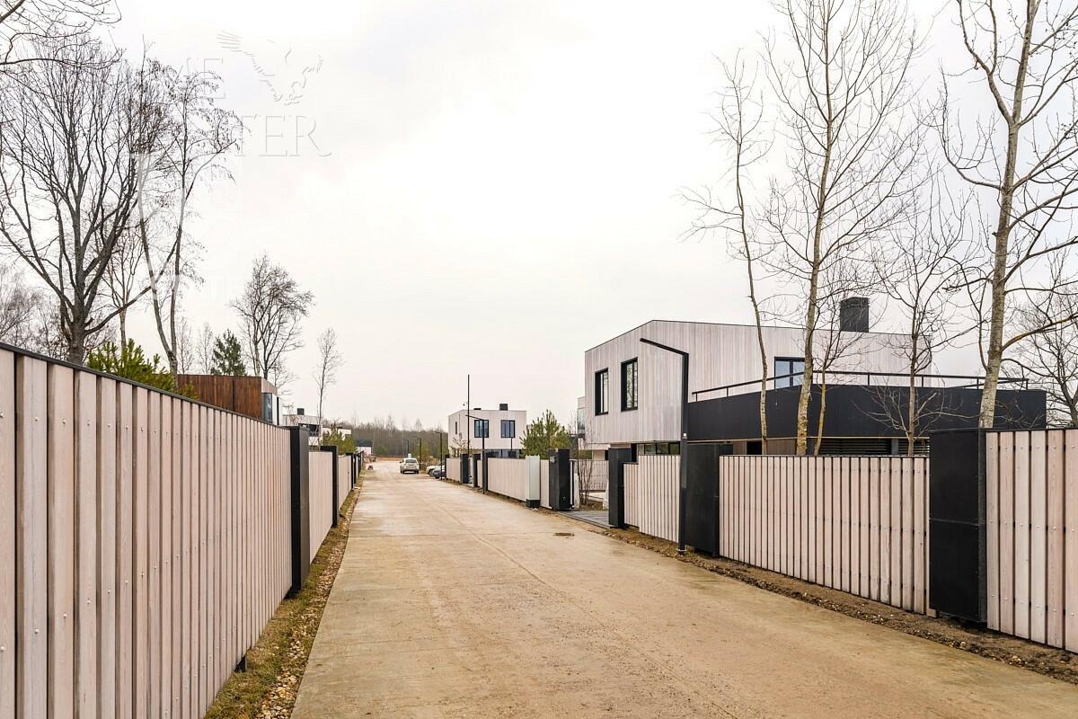 2-этажный коттедж 547 м² без отделки