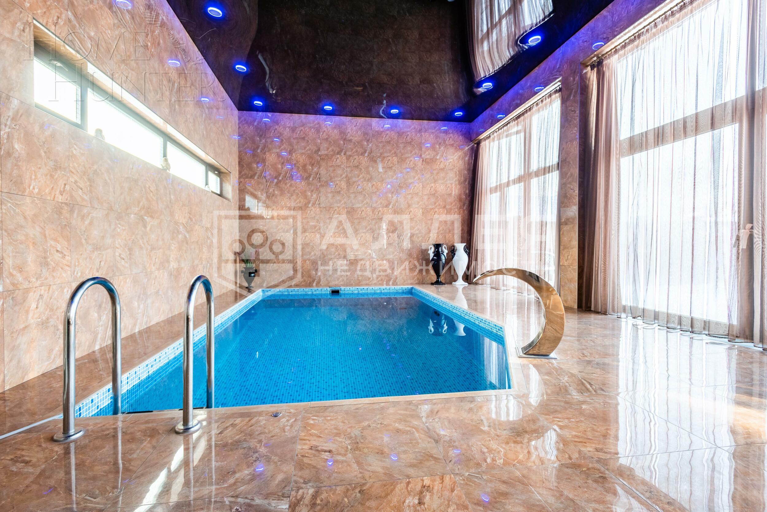 2-этажный коттедж 600 м² с отделкой