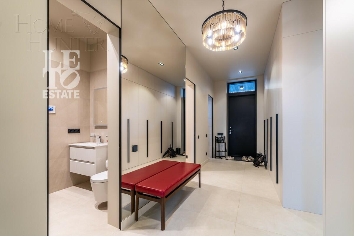 2-этажный коттедж 455 м² с отделкой