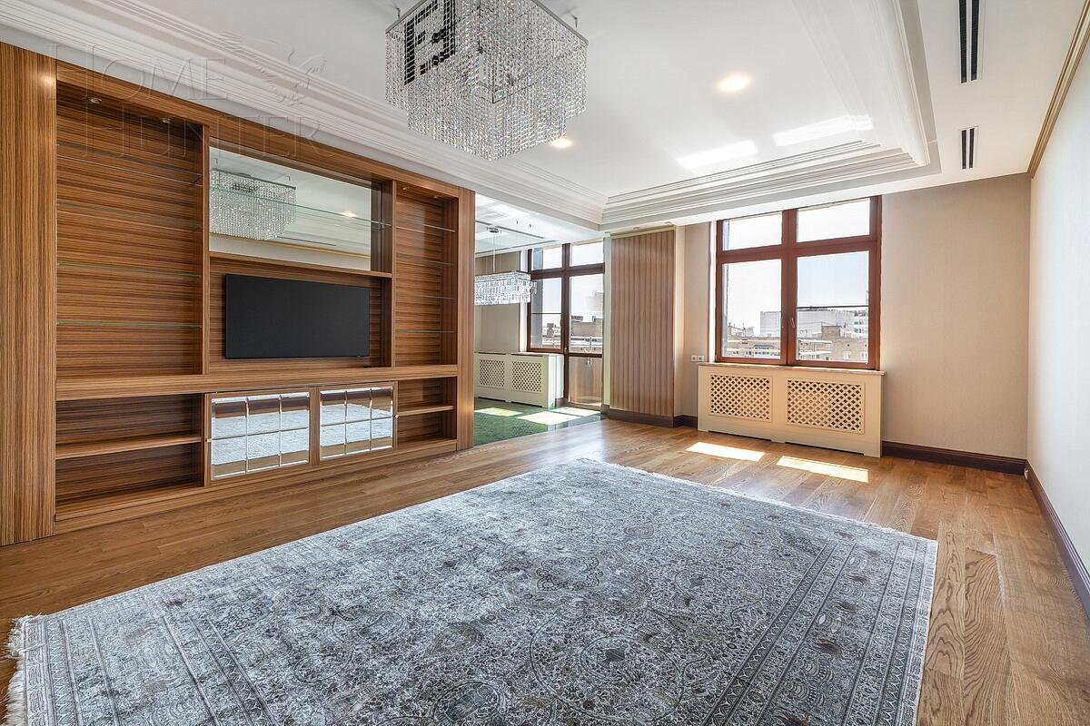 3-КОМН. КВАРТИРА С ОТДЕЛКОЙ 132 М² НА 8 ЭТАЖЕ