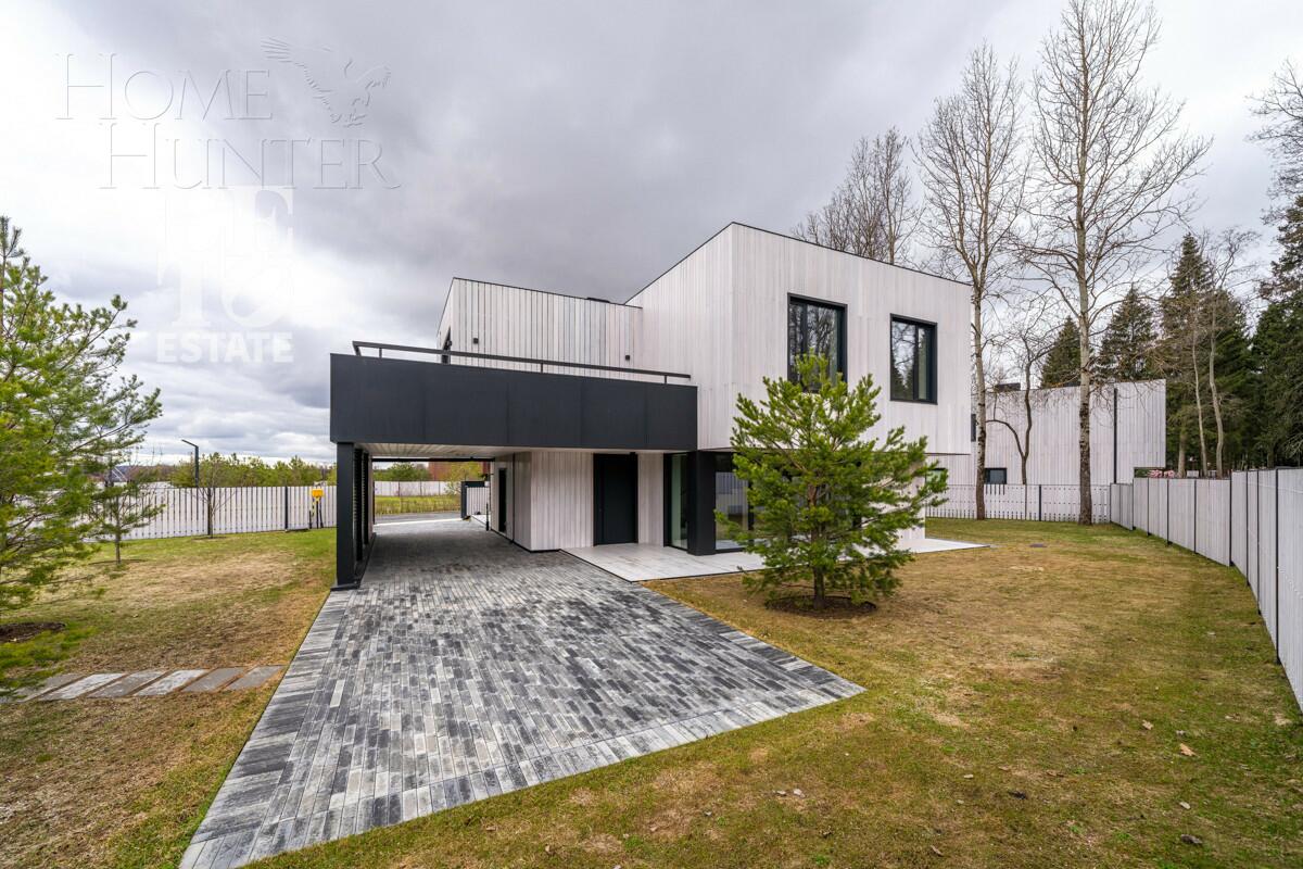 2-этажный коттедж 339 м² с отделкой