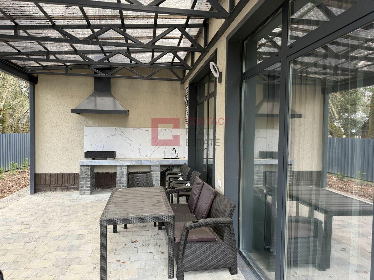 2-этажный коттедж 240 м² с отделкой