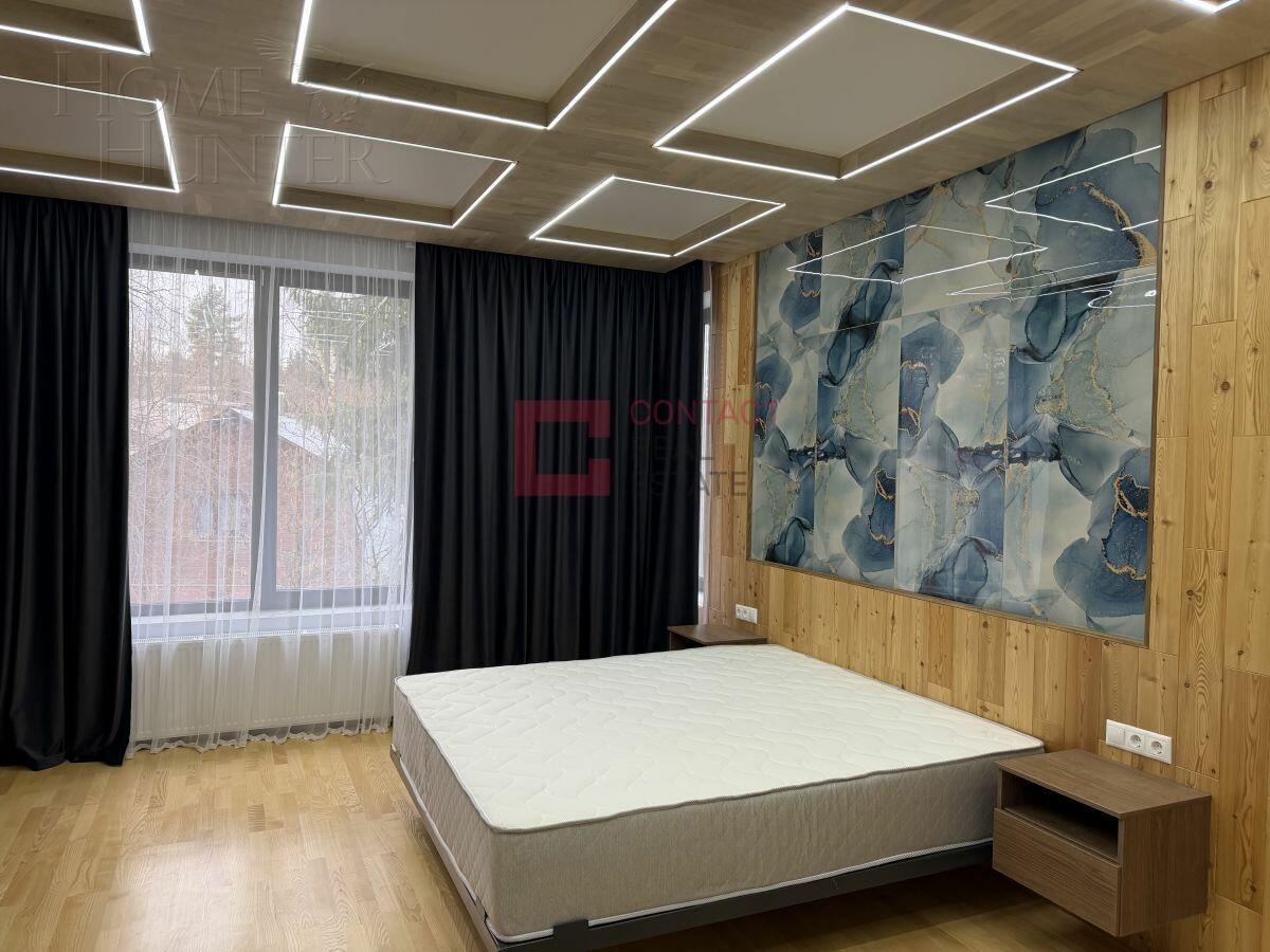 2-этажный коттедж 240 м² с отделкой