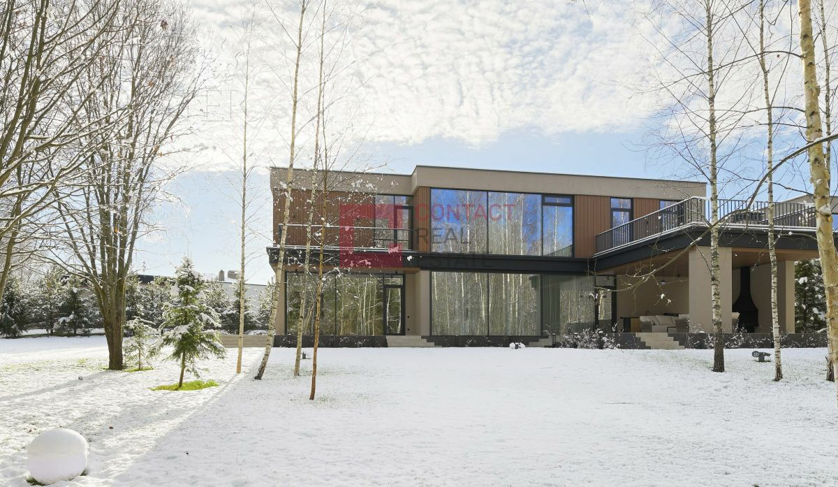 2-этажный коттедж 627.5 м² с отделкой