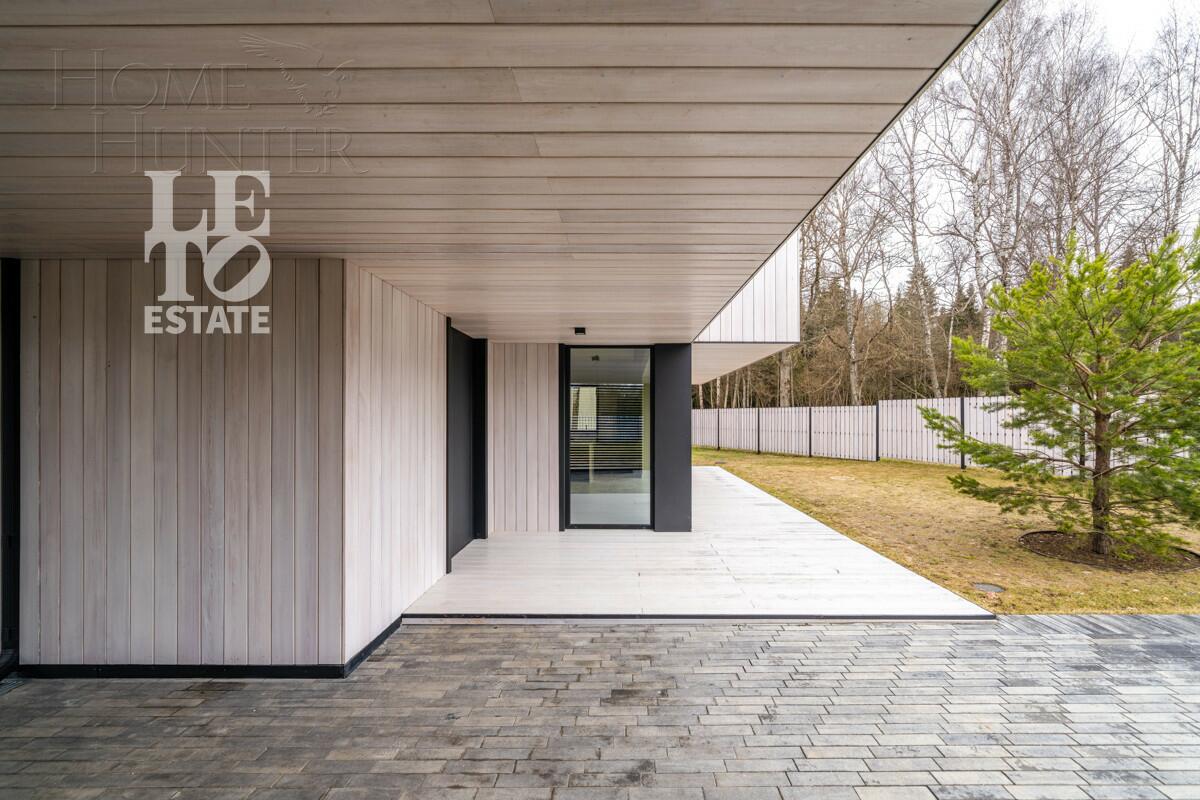 2-этажный коттедж 339 м² с отделкой