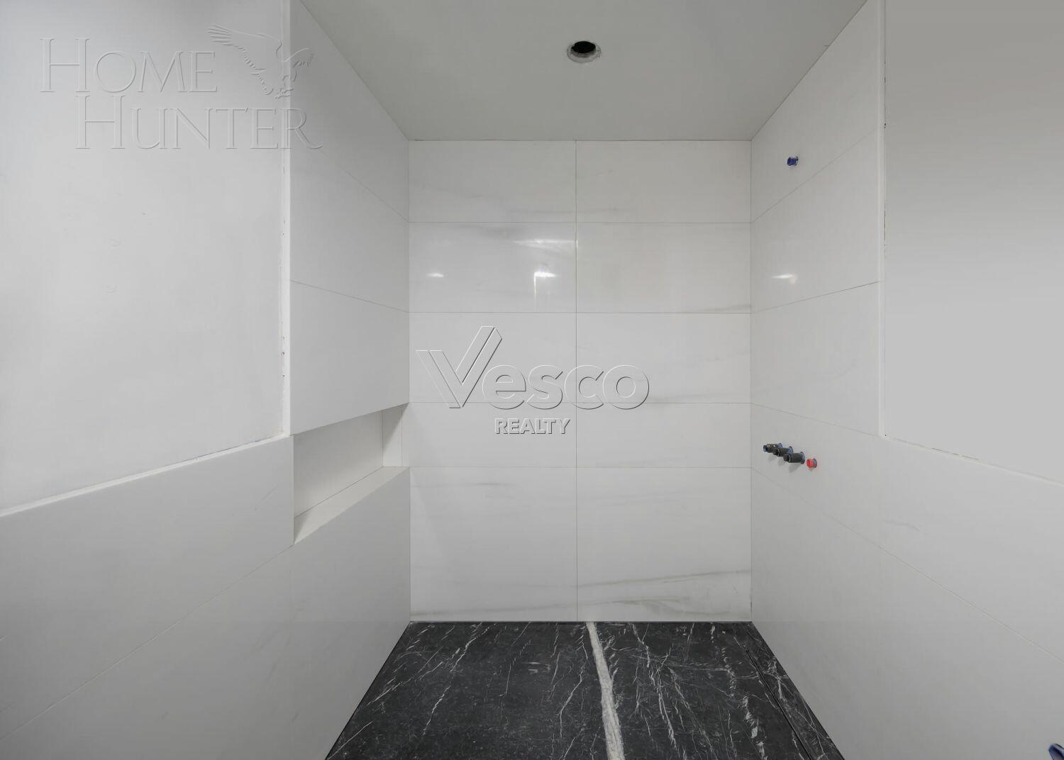 2-УРОВНЕВАЯ КВАРТИРА БЕЗ ОТДЕЛКИ 305.5 М² НА 1 ЭТАЖЕ