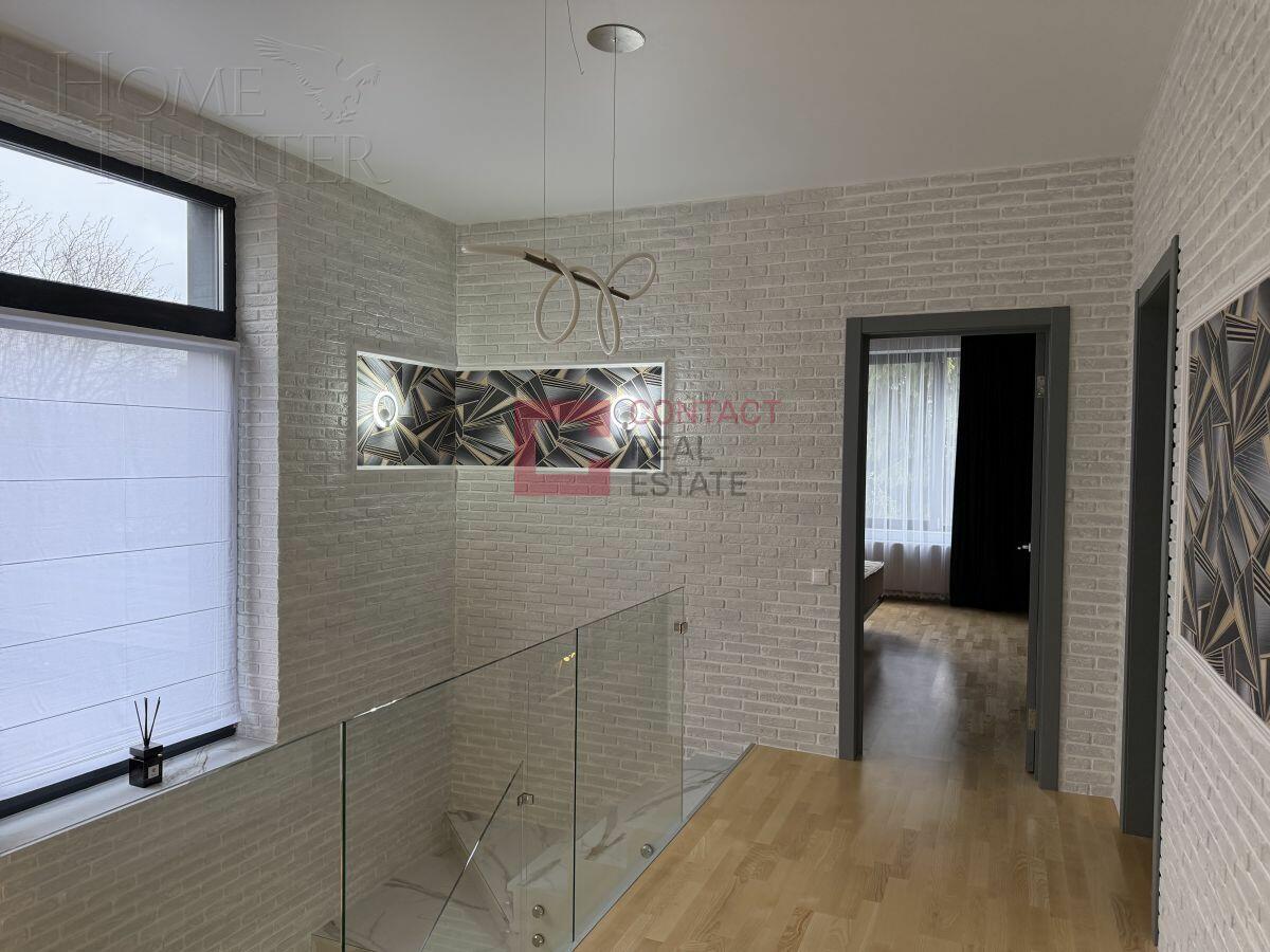 2-этажный коттедж 240 м² с отделкой