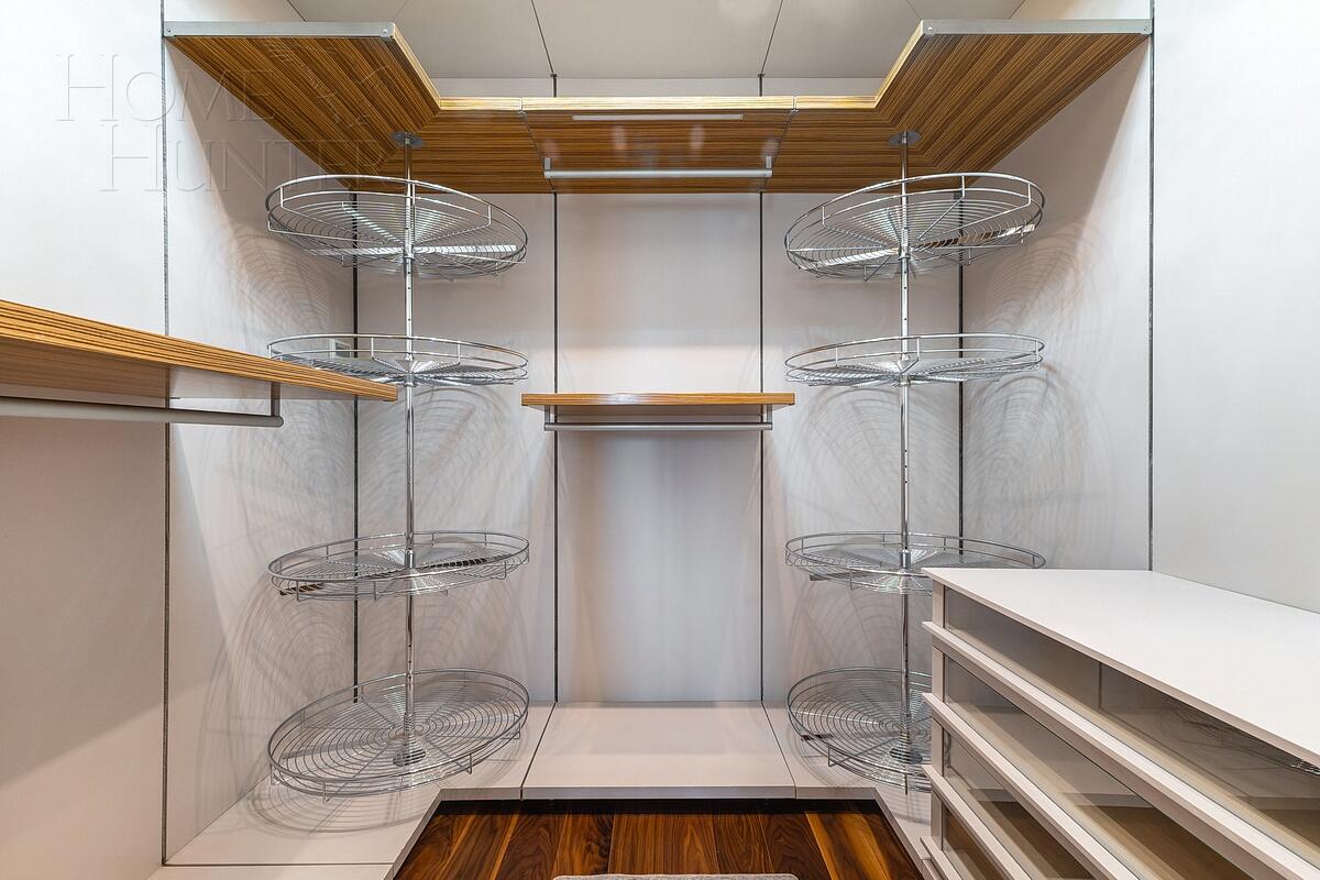 3-КОМН. КВАРТИРА С ОТДЕЛКОЙ 132 М² НА 8 ЭТАЖЕ