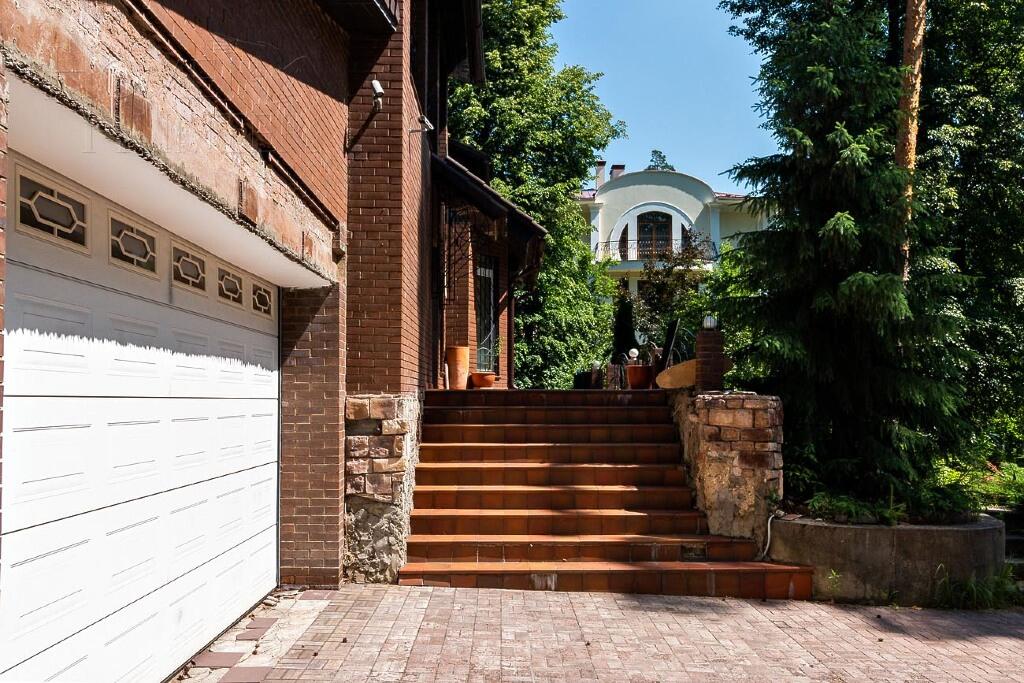 2-этажный коттедж 523 м² с отделкой