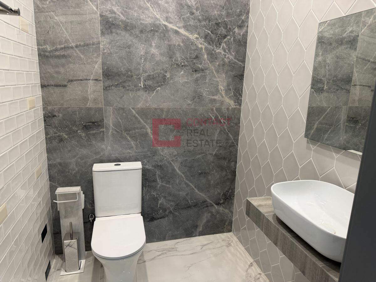 2-этажный коттедж 240 м² с отделкой