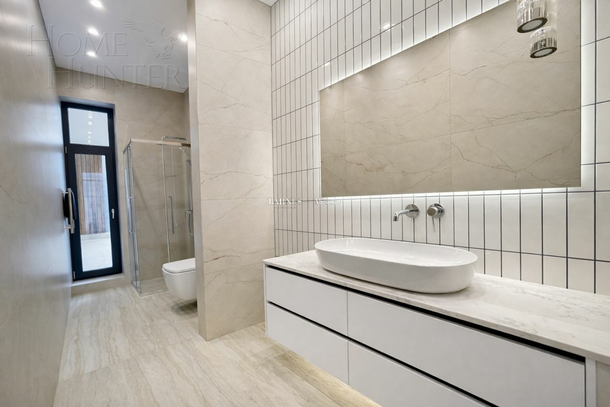 2-этажный коттедж 302 м² с отделкой