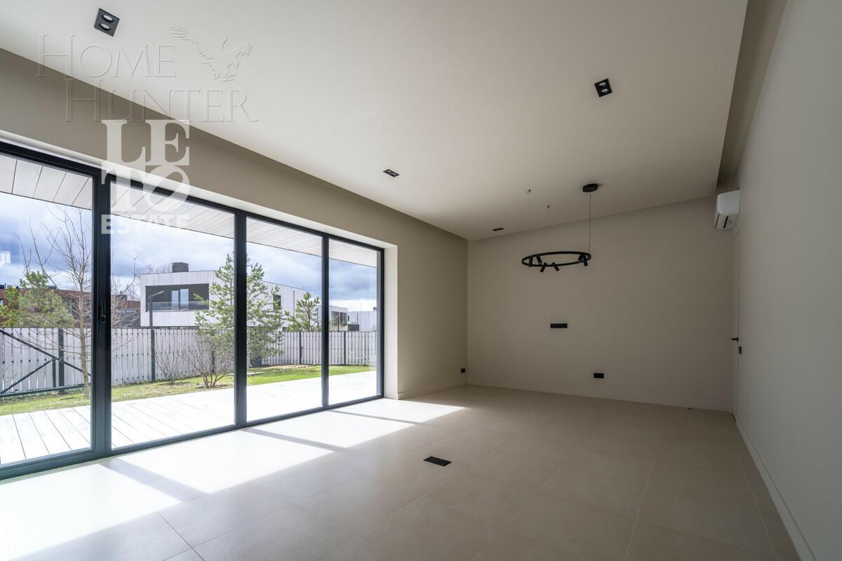 2-этажный коттедж 339 м² с отделкой