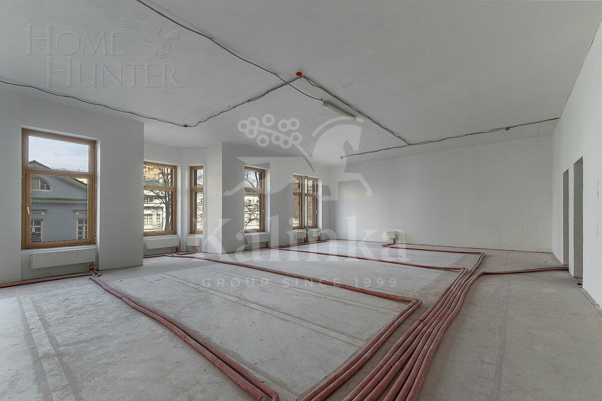 8-КОМН. КВАРТИРА БЕЗ ОТДЕЛКИ 416.2 М² НА 2 ЭТАЖЕ