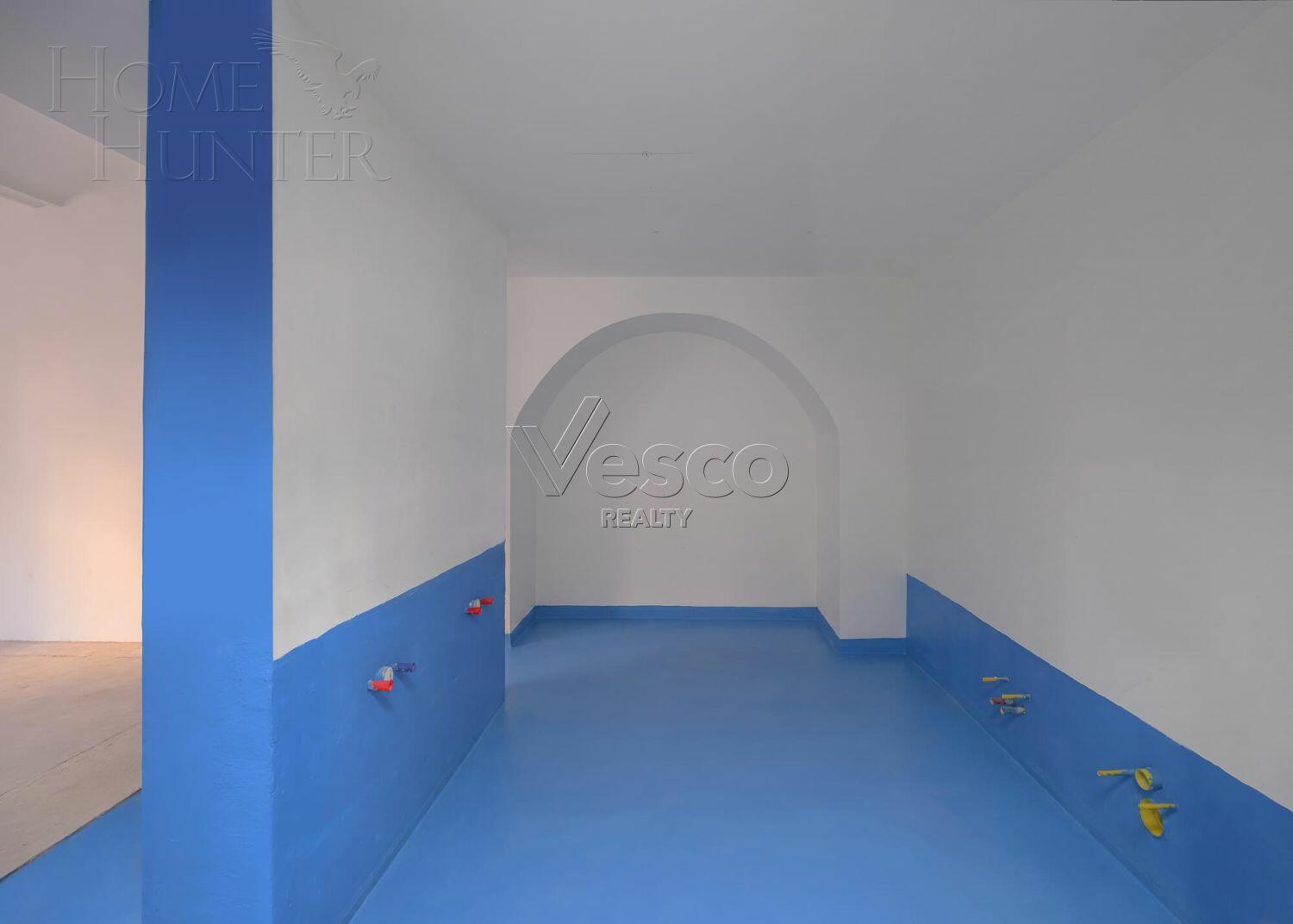 2-УРОВНЕВАЯ КВАРТИРА БЕЗ ОТДЕЛКИ 305.5 М² НА 1 ЭТАЖЕ