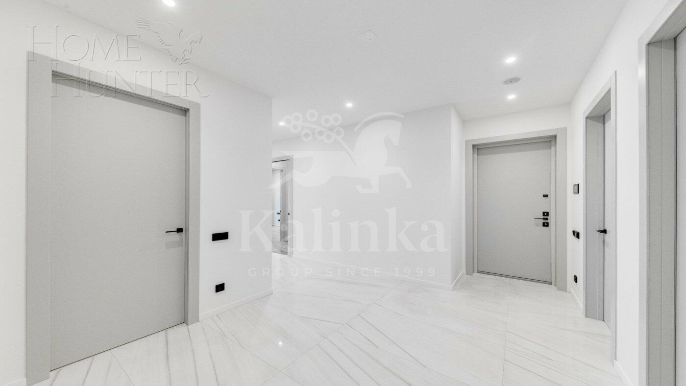 4-КОМН. КВАРТИРА С ОТДЕЛКОЙ 122.4 М² НА 4 ЭТАЖЕ