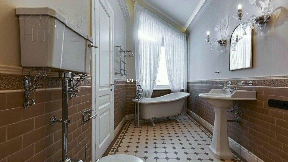 2-этажный коттедж 900 м² с отделкой