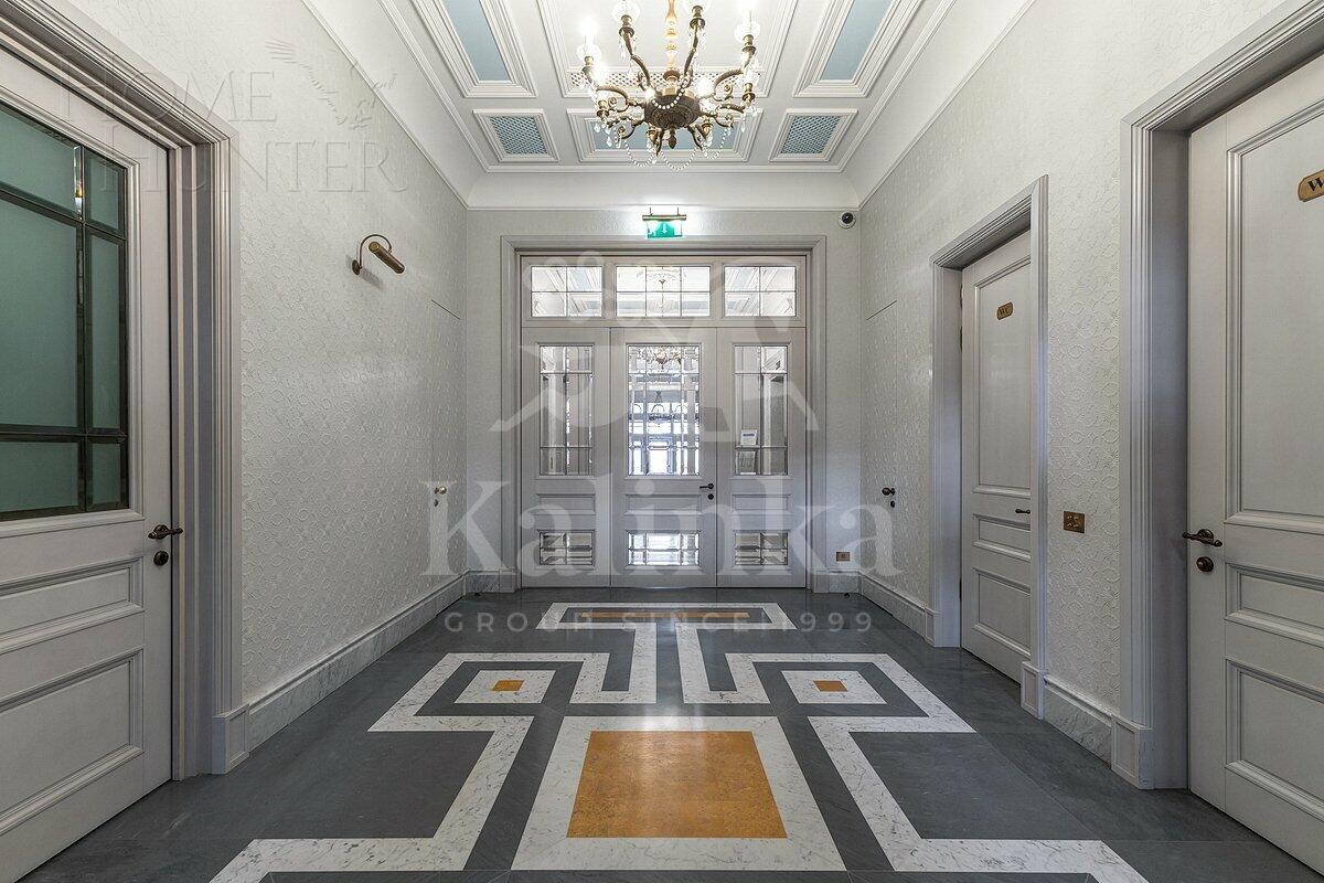 8-КОМН. КВАРТИРА БЕЗ ОТДЕЛКИ 416.2 М² НА 2 ЭТАЖЕ