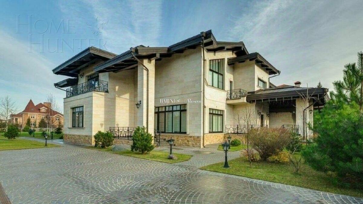 2-этажный коттедж 900 м² с отделкой
