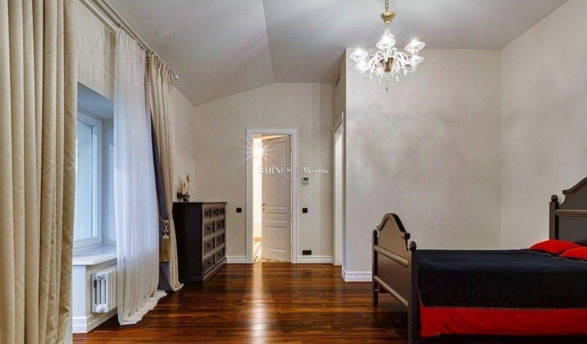 2-этажный коттедж 900 м² с отделкой