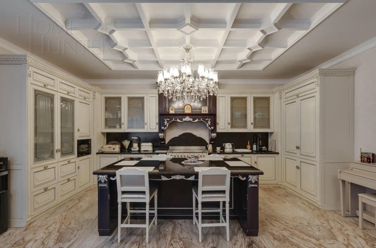 4-КОМН. КВАРТИРА С ОТДЕЛКОЙ 169 М² НА 6 ЭТАЖЕ