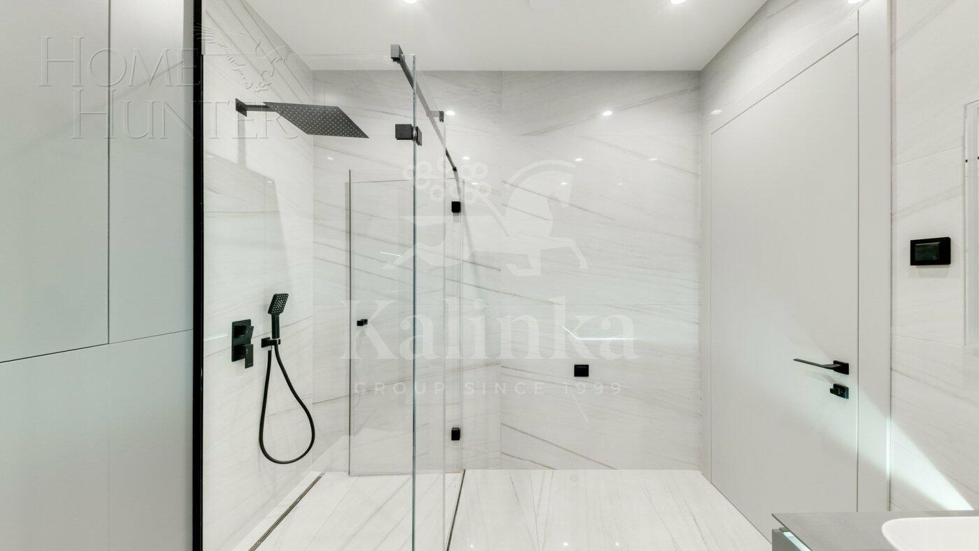 4-КОМН. КВАРТИРА С ОТДЕЛКОЙ 122.4 М² НА 4 ЭТАЖЕ