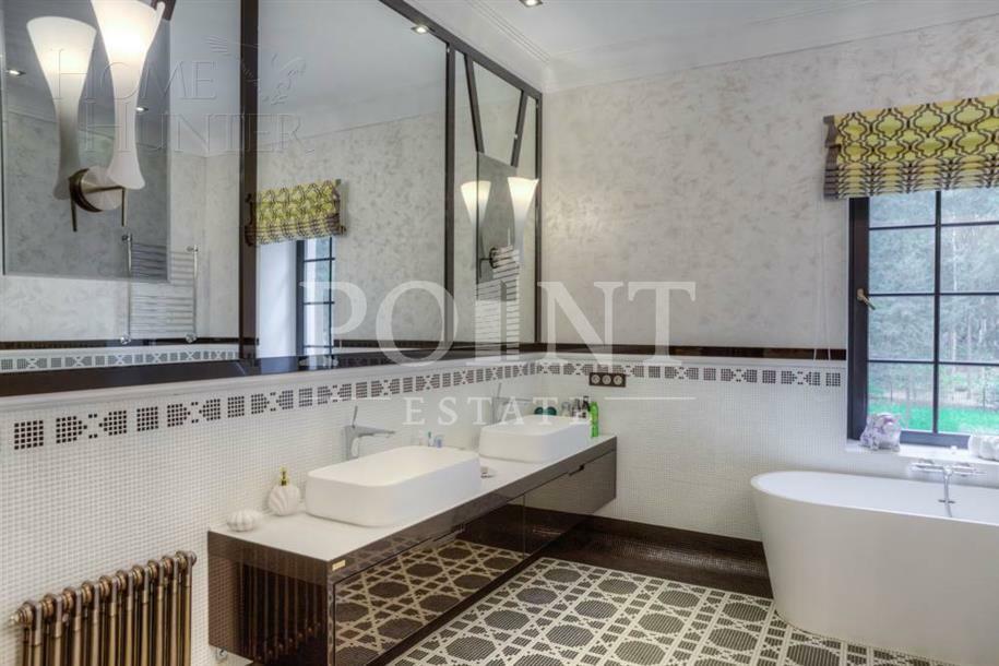 2-этажный коттедж 800 м² с отделкой