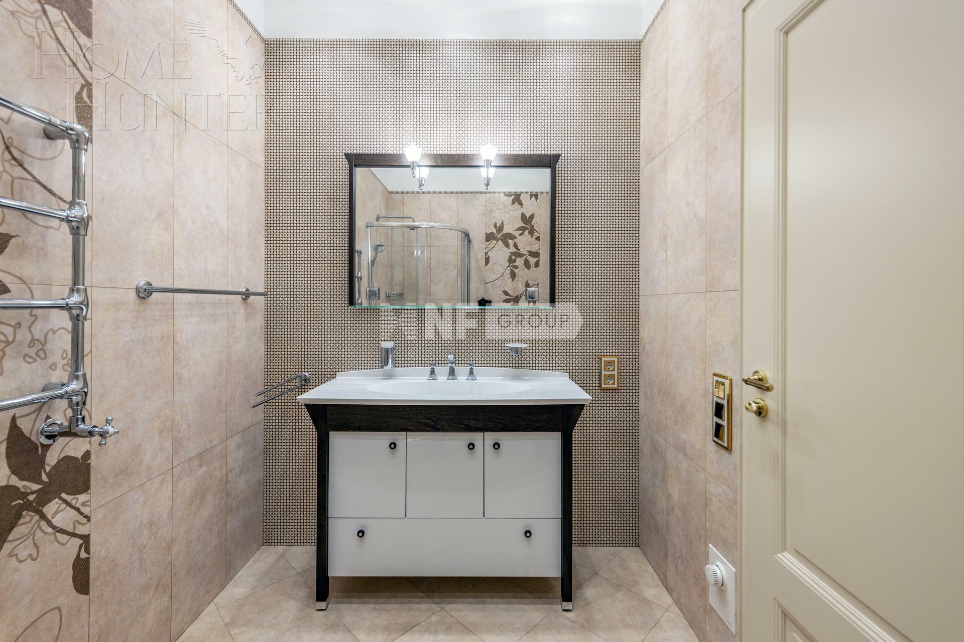 2-этажный коттедж 1 081.6 м² с отделкой