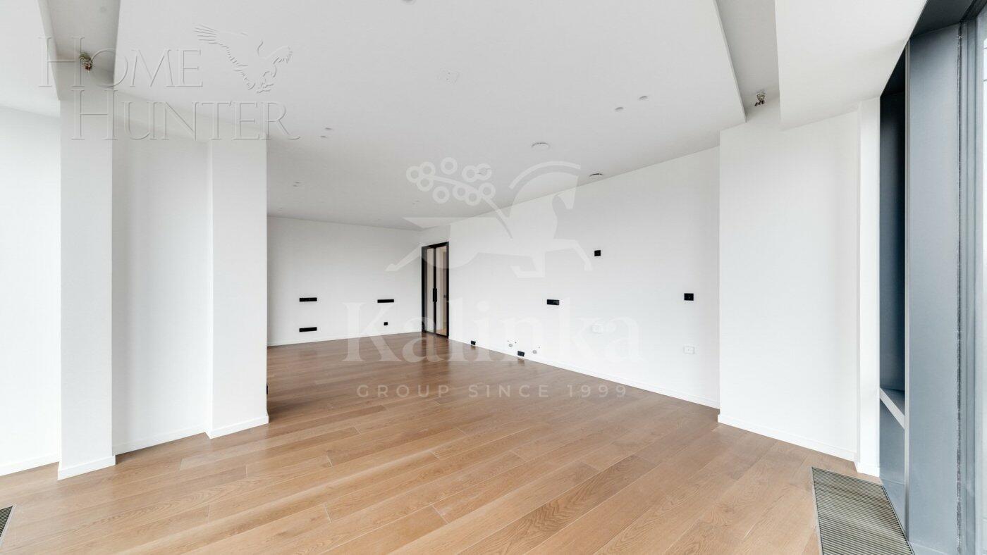 4-КОМН. КВАРТИРА С ОТДЕЛКОЙ 122.4 М² НА 4 ЭТАЖЕ