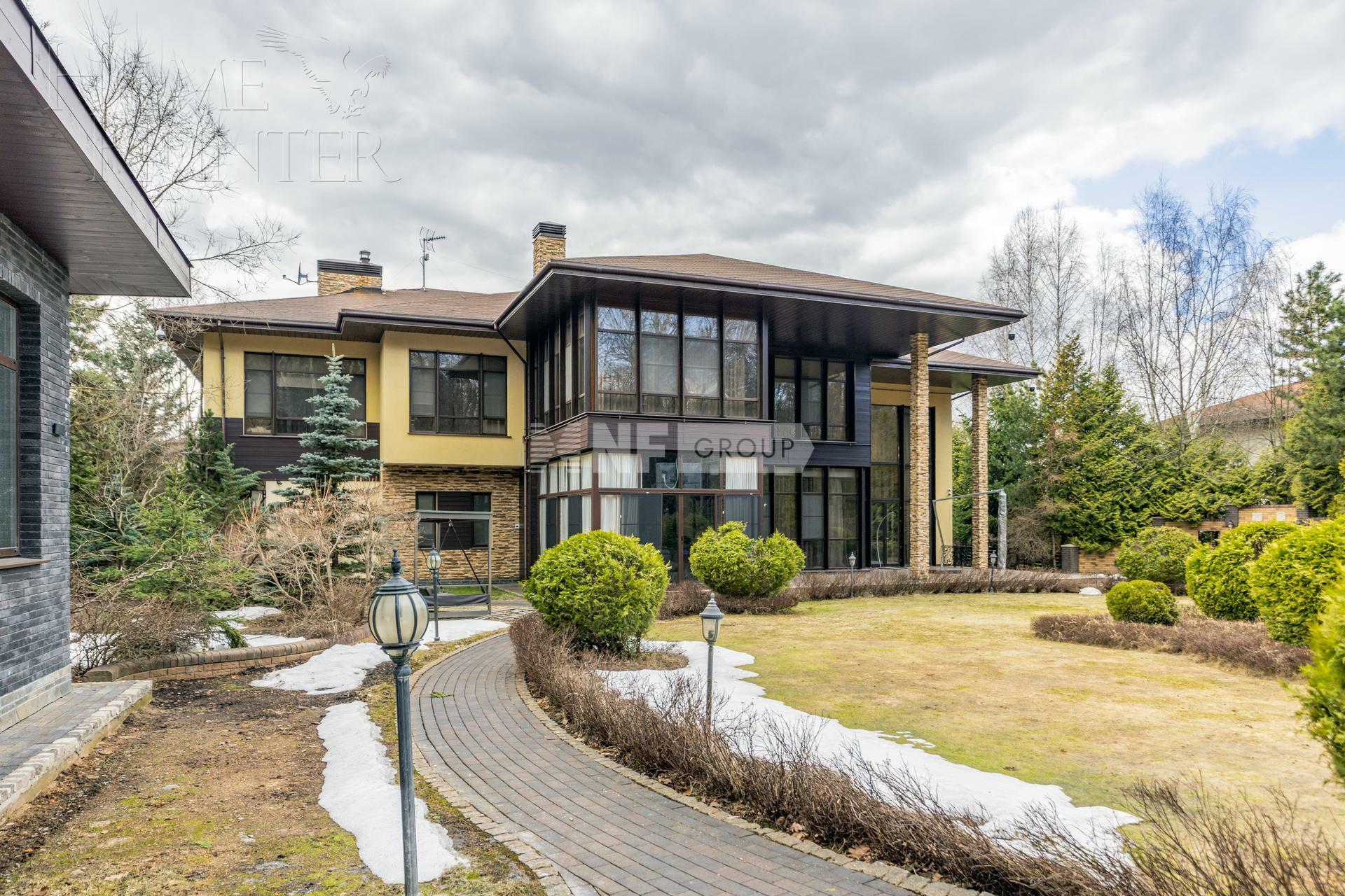 2-этажный коттедж 1 081.6 м² с отделкой