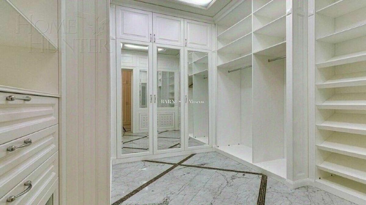 2-этажный коттедж 900 м² с отделкой