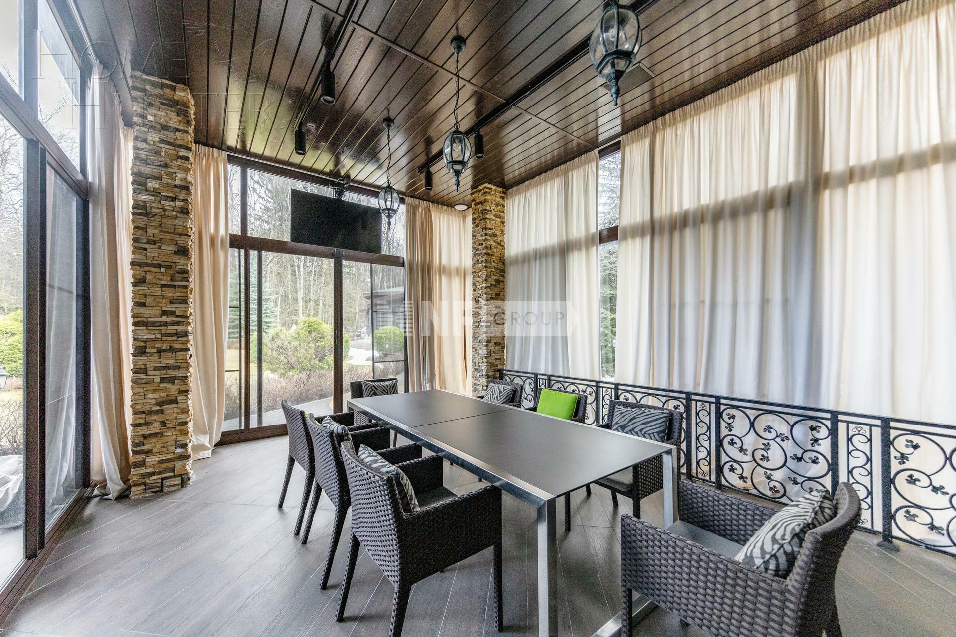 2-этажный коттедж 1 081.6 м² с отделкой