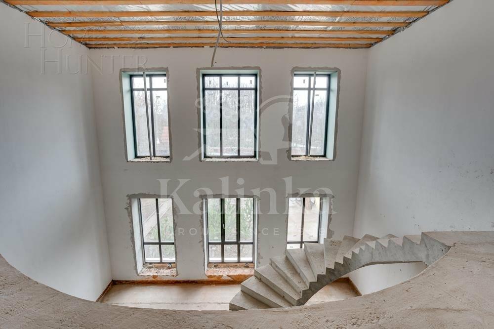 2-этажный коттедж 1 110 м² без отделки