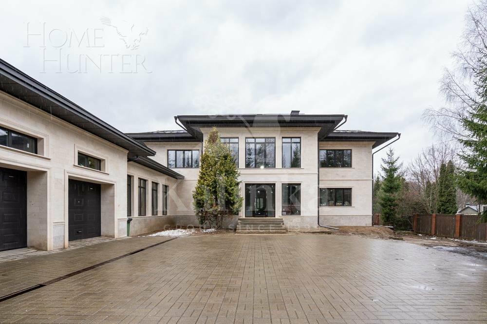 2-этажный коттедж 1 110 м² без отделки