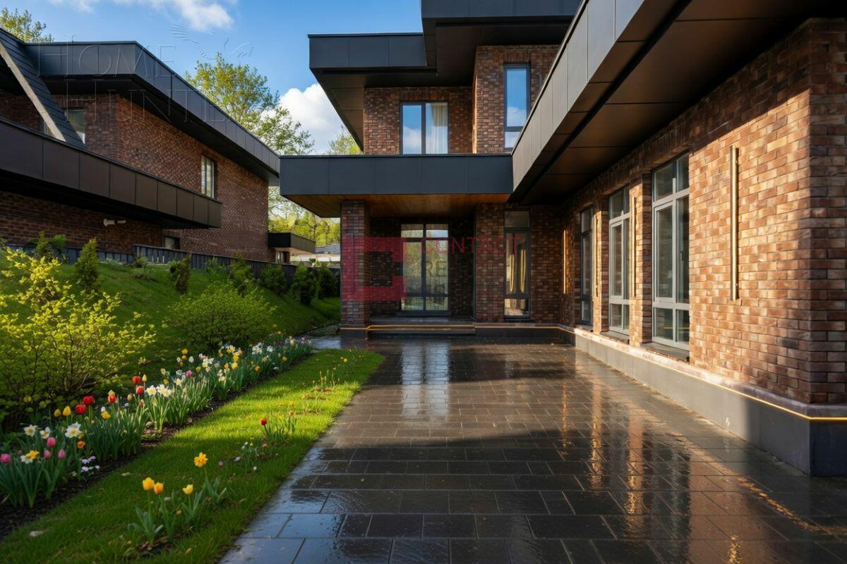 2-этажный коттедж 340 м² с отделкой