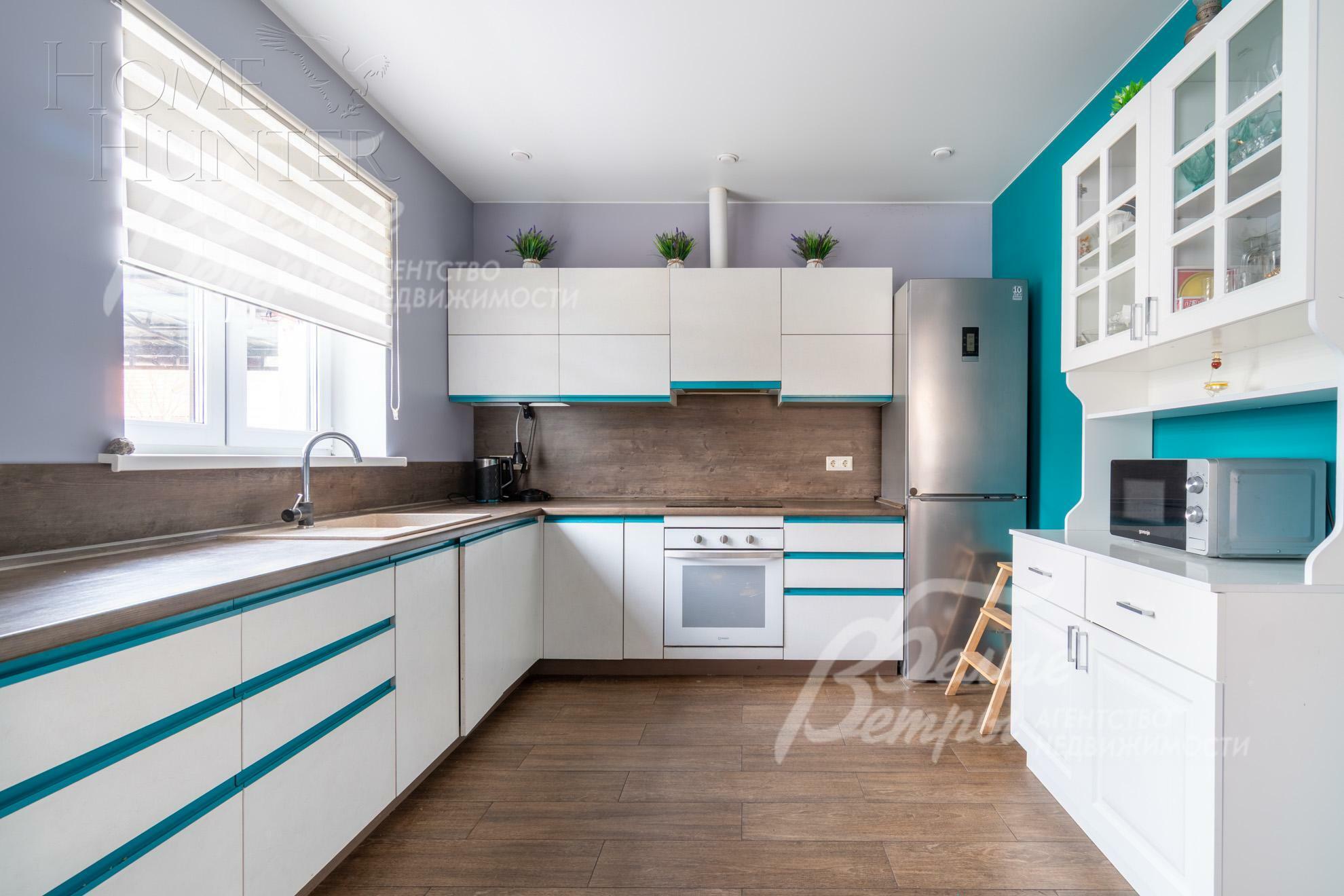 2-этажный коттедж 313 м² с отделкой