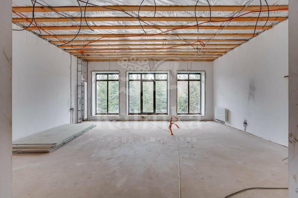 2-этажный коттедж 1 110 м² без отделки