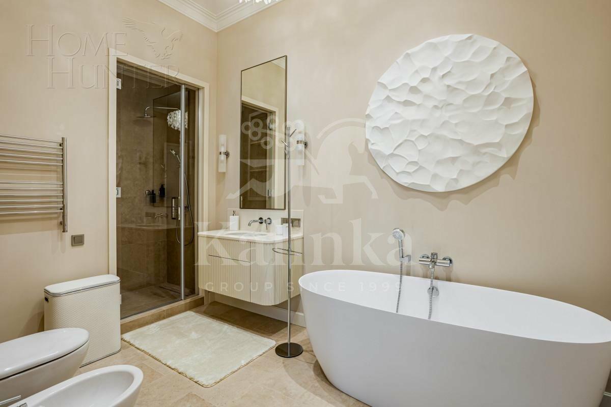 2-этажный коттедж 730 м² с отделкой