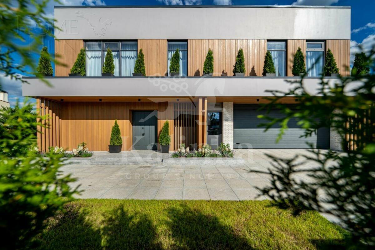 2-этажный коттедж 730 м² с отделкой